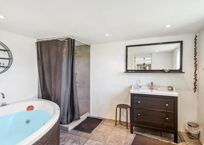 Casa vacanze Beautiful In With Sauna